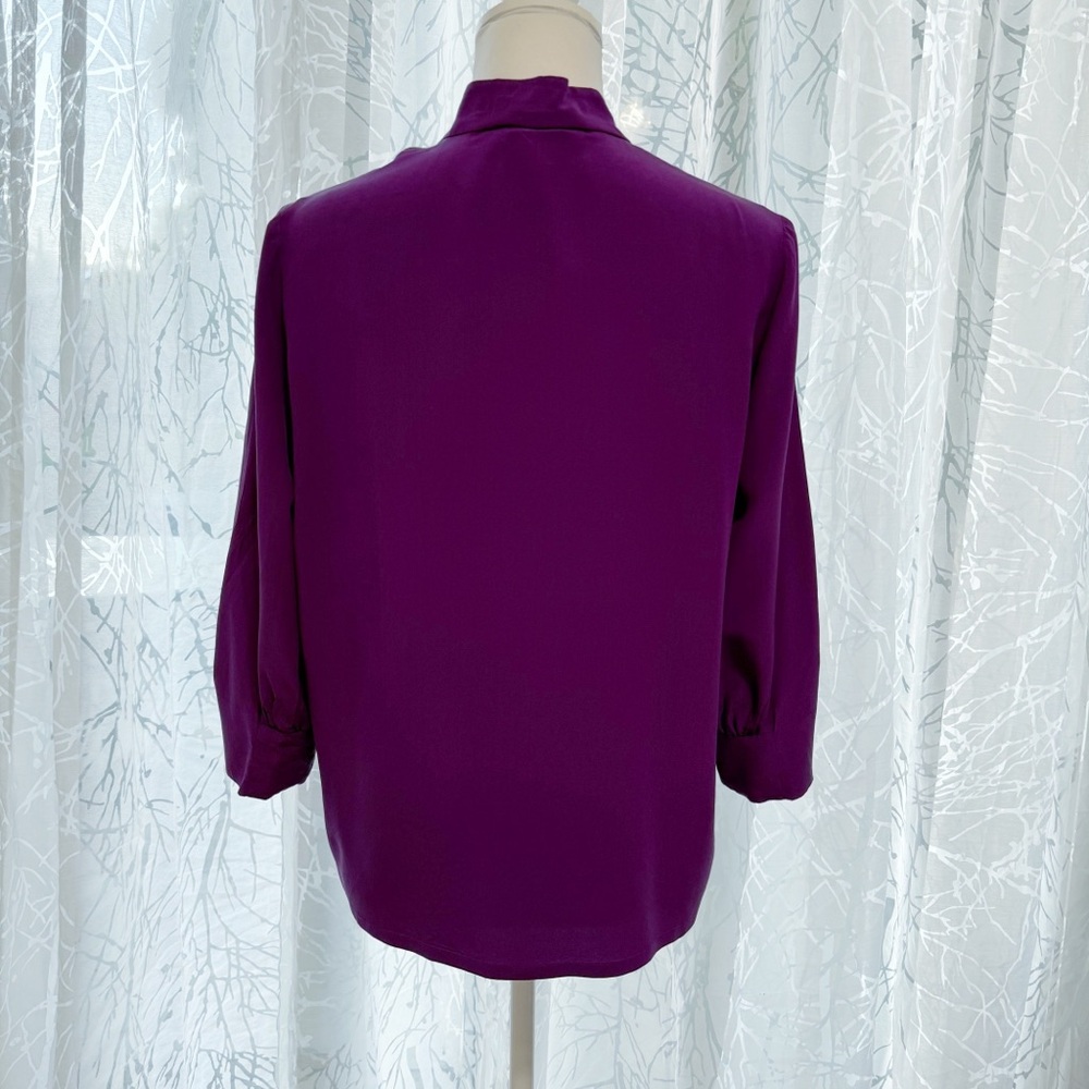 Chloe purple silk button up v-neck 1/2 sleeve top blouse - Picture 6 of 10